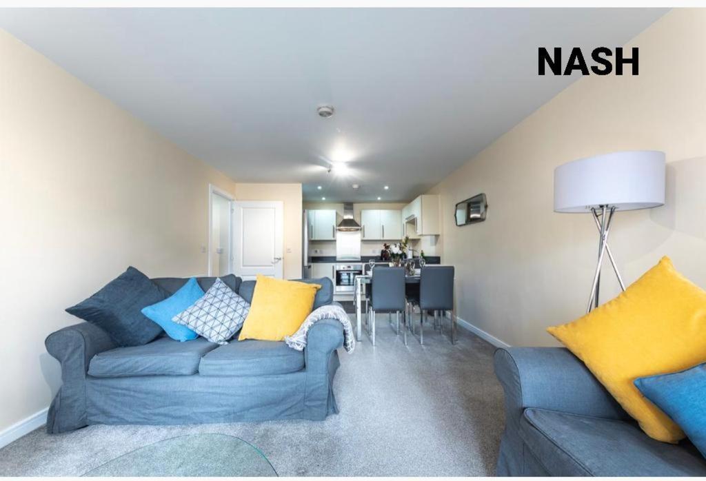 Stylish 2 Bedroom Apartment-Short Term Lets & Serviced Accomodation Ρίντινγκ Εξωτερικό φωτογραφία