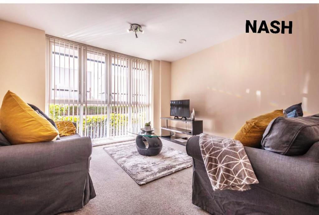 Stylish 2 Bedroom Apartment-Short Term Lets & Serviced Accomodation Ρίντινγκ Εξωτερικό φωτογραφία