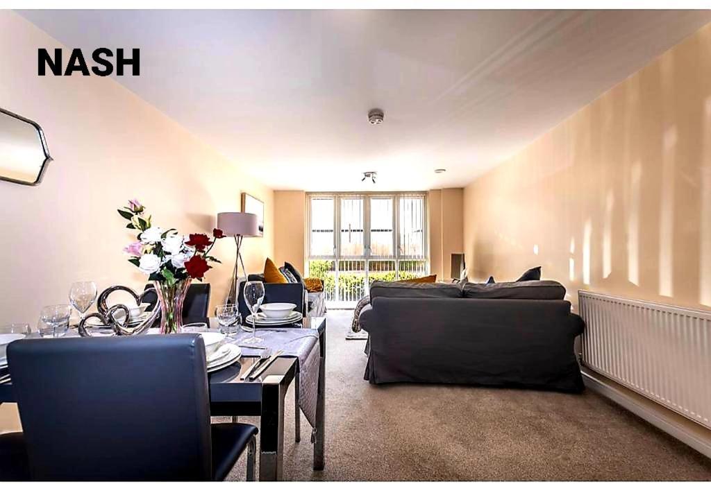 Stylish 2 Bedroom Apartment-Short Term Lets & Serviced Accomodation Ρίντινγκ Εξωτερικό φωτογραφία